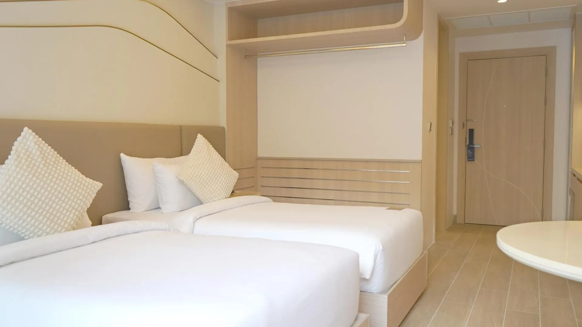 Wyndham Garden Naithon Phuket Hotel Nai Thon Beach