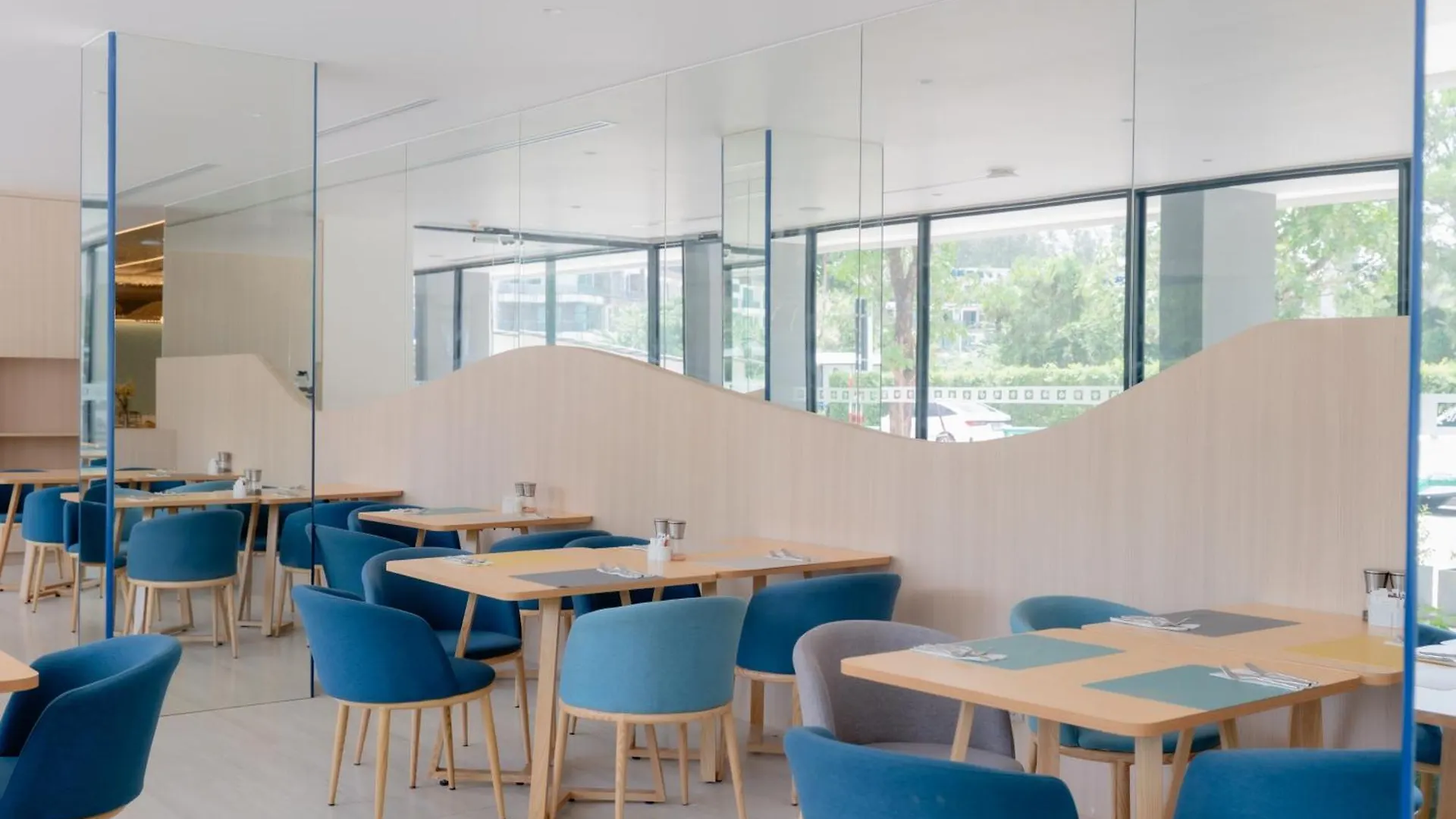 Hotel Wyndham Garden Naithon Phuket